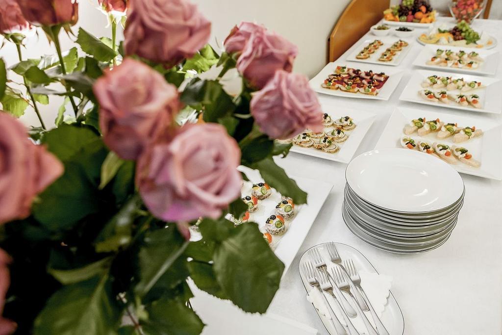 Palazzo Adler Bed & Breakfast Swarzędz Eksteriør bilde