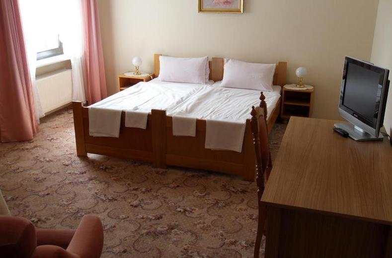 Palazzo Adler Bed & Breakfast Swarzędz Rom bilde